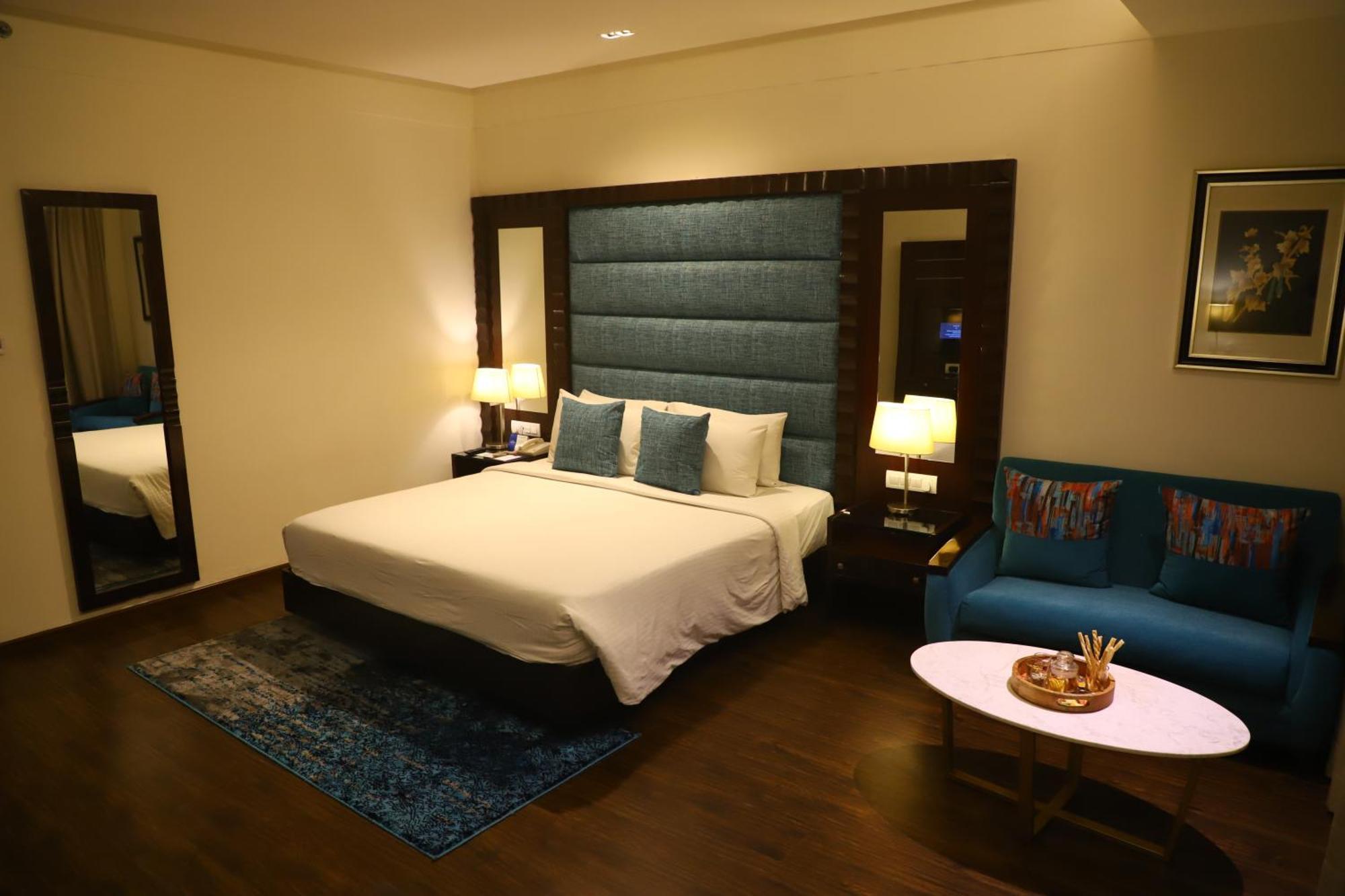 Deventure Sarovar Portico Kapashera, New Delhi Eksteriør bilde